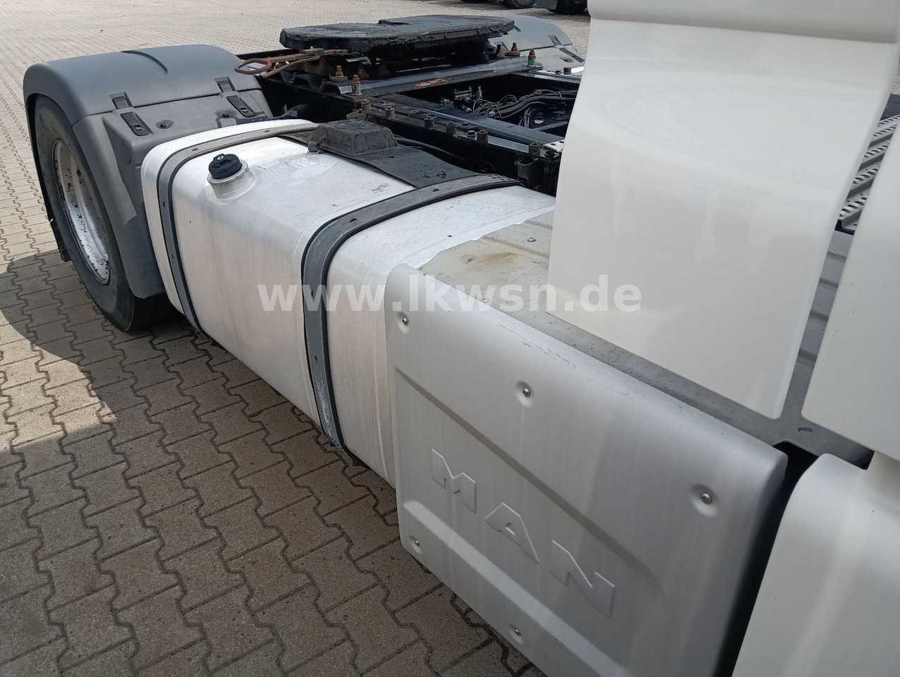 Τράκτορας MAN TGX 18:440 FLT XLX 2xTank Klima Spoiler Kühlbox MAN TGX 18:440 FLT XLX 2xTank Klima Spoiler Kühlbox: φωτογραφία 20