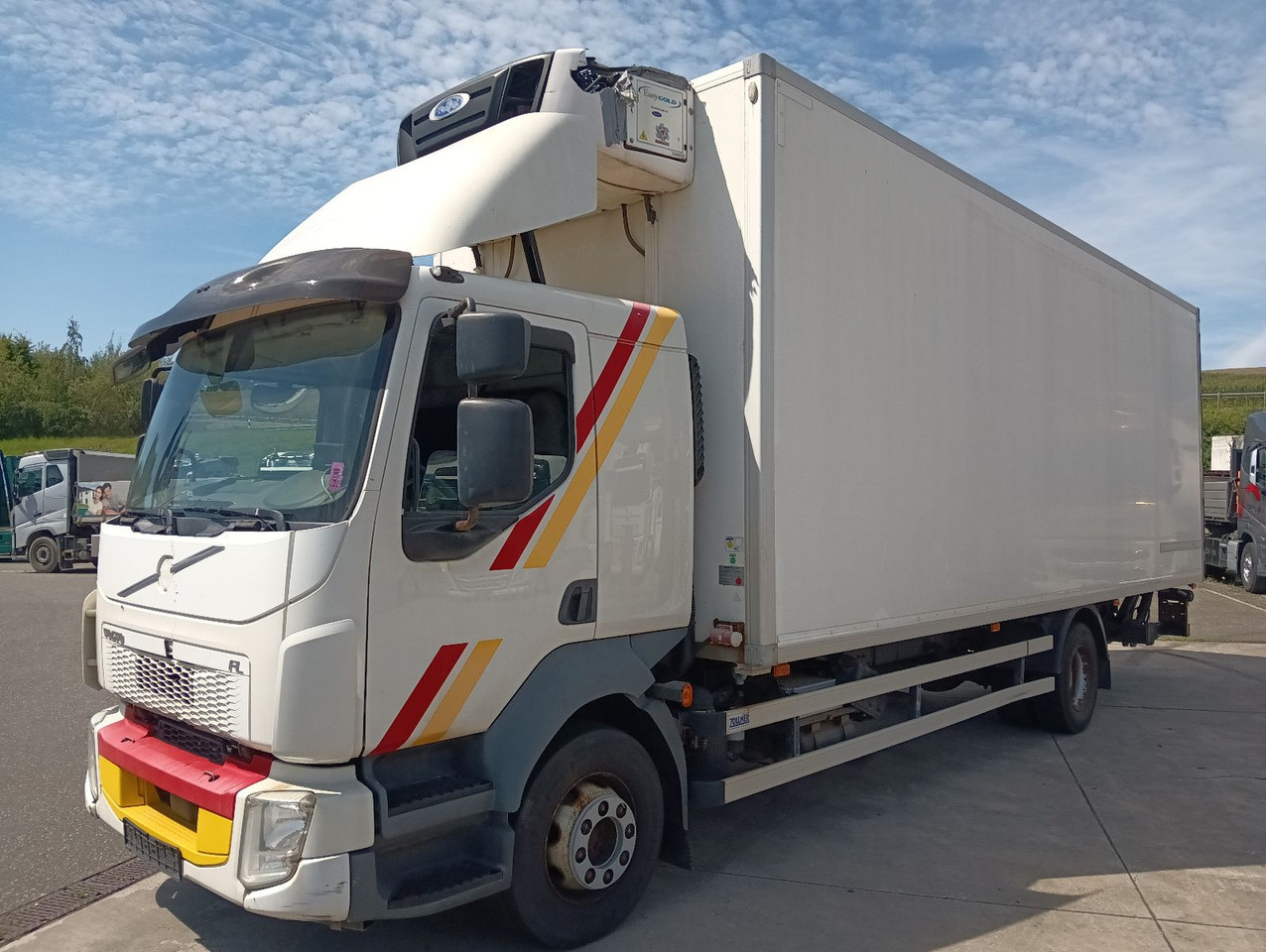 Volvo FL250 4x2R 14t CarrierSupra550 7,3m LBW1.5tKlima - Φορτηγό ψυγείο: φωτογραφία 2 Volvo FL250 4x2R 14t CarrierSupra550 7,3m LBW1.5tKlima - Φορτηγό ψυγείο: φωτογραφία 2