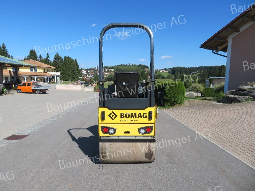 Bomag BW 100 AD-5 - Ασφαλτικός οδοστρωτήρας: φωτογραφία 4 Bomag BW 100 AD-5 - Ασφαλτικός οδοστρωτήρας: φωτογραφία 4
