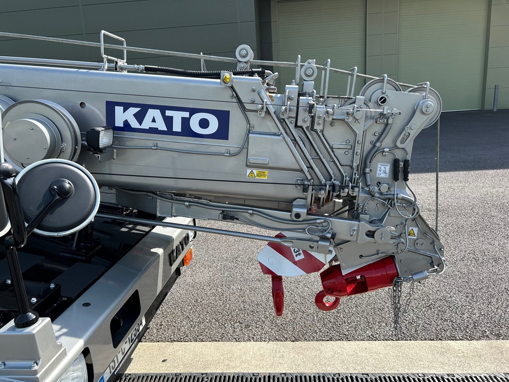 Τηλεσκοπικός γερανός KATO 13 Ton City Crane - Only 17,000Kms from New: φωτογραφία 9