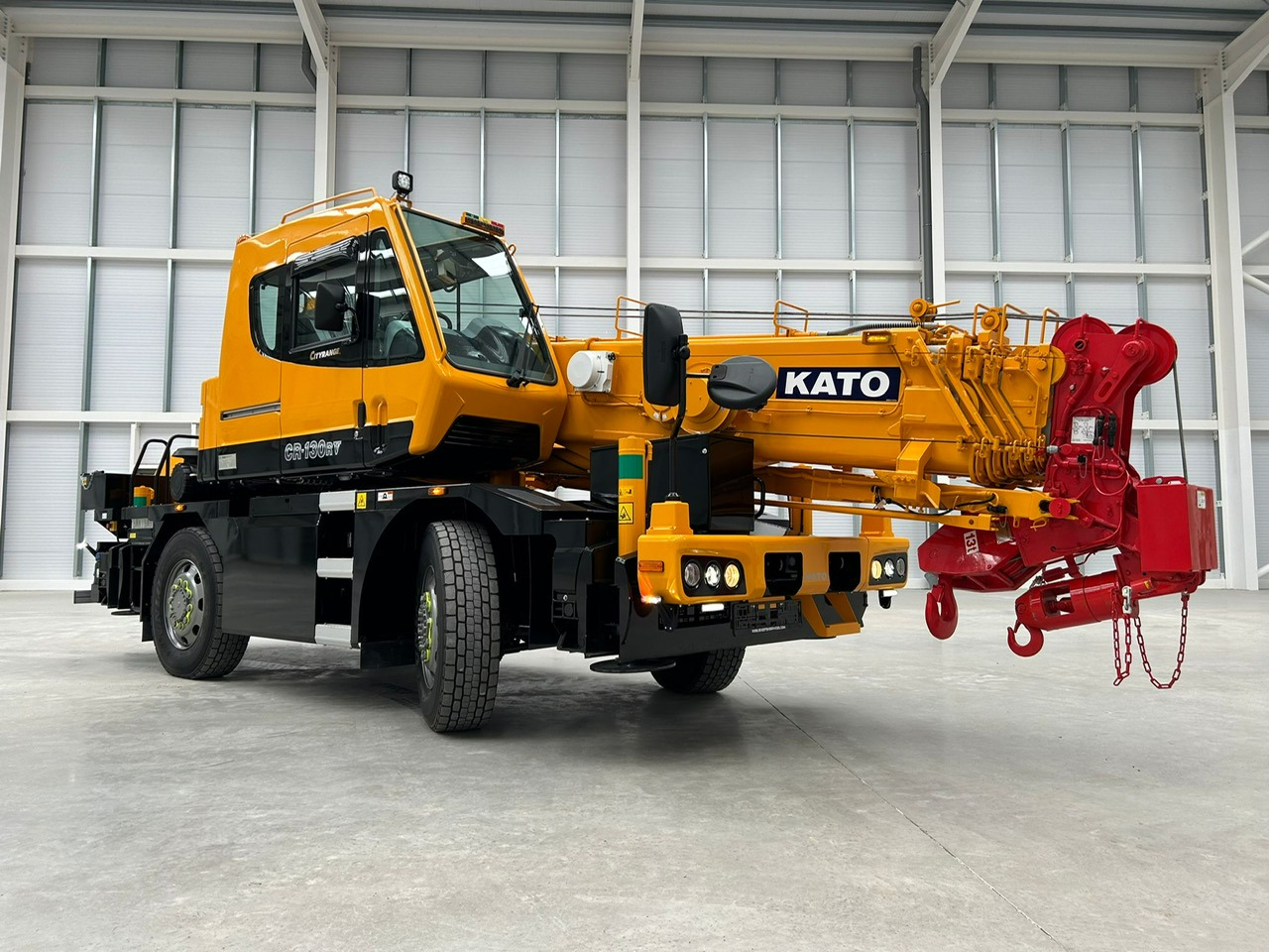 KATO CR-130Rv - 13 Ton City Crane with Joystick Control - Τηλεσκοπικός γερανός: φωτογραφία 1 KATO CR-130Rv - 13 Ton City Crane with Joystick Control - Τηλεσκοπικός γερανός: φωτογραφία 1
