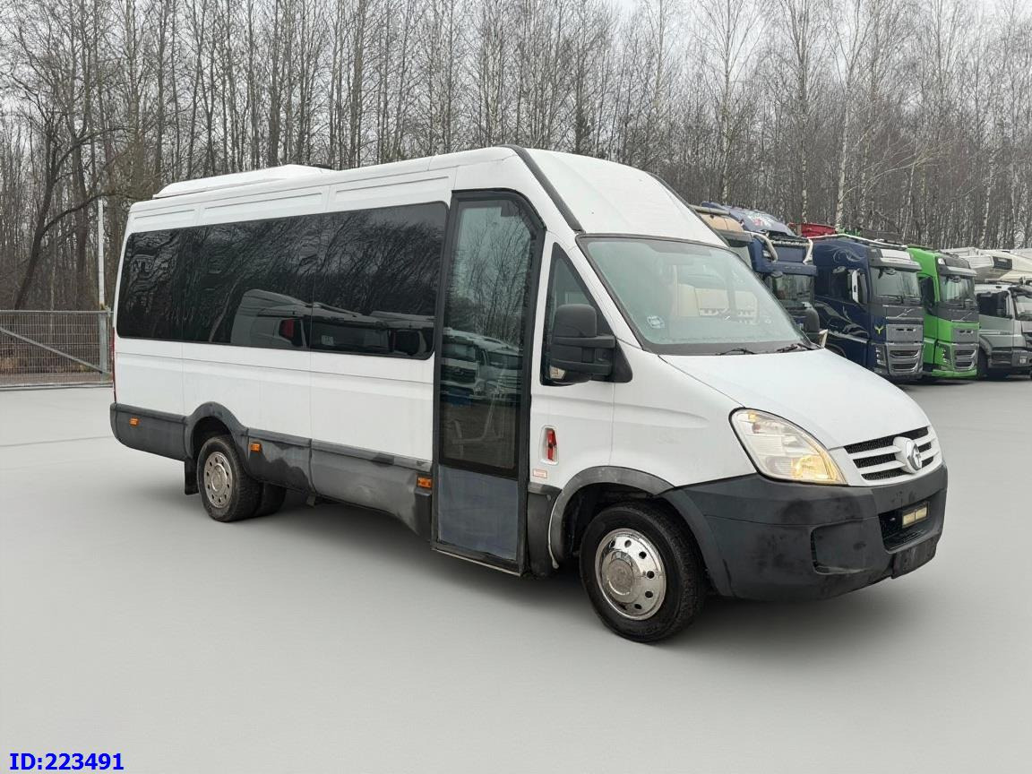 IVECO Daily Strada 17-seater Euro5 - Πούλμαν: φωτογραφία 4 IVECO Daily Strada 17-seater Euro5 - Πούλμαν: φωτογραφία 4