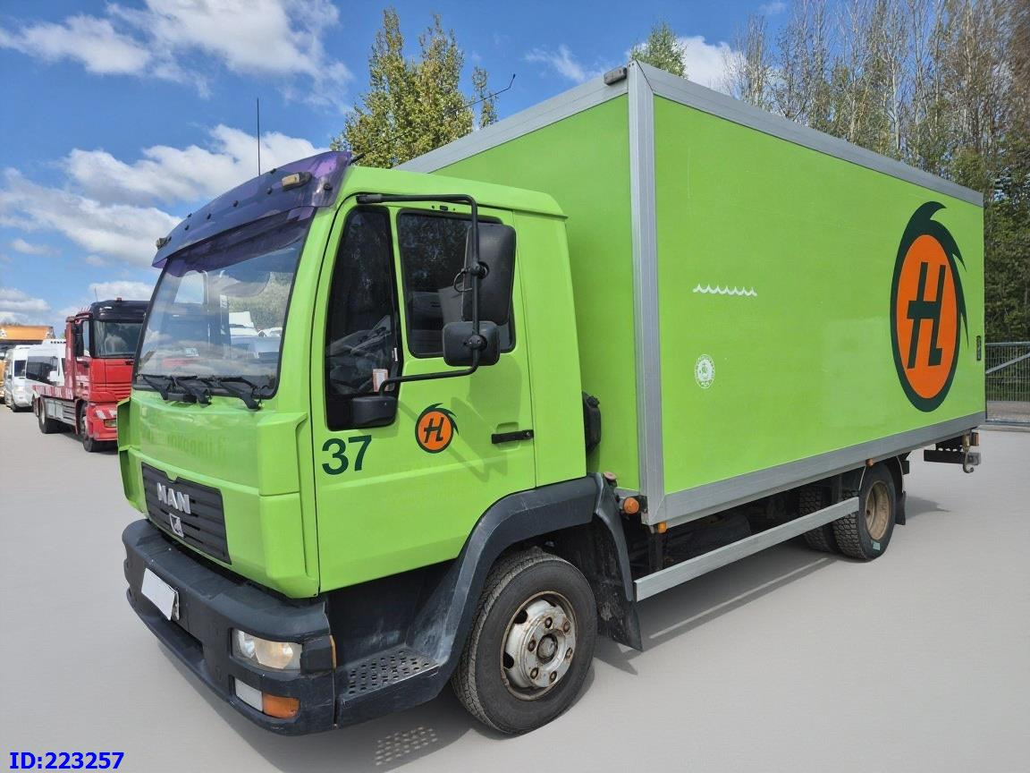 MAN LE 8.150 Manual 139tkm ONLY - Φορτηγό κόφα: φωτογραφία 1 MAN LE 8.150 Manual 139tkm ONLY - Φορτηγό κόφα: φωτογραφία 1