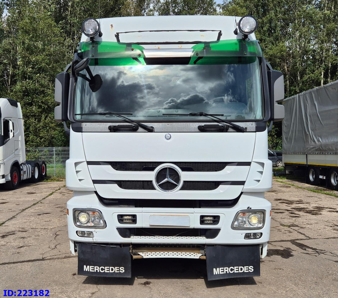 MERCEDES-BENZ Actros 2551 8x2 V8 Retarder - Φορτηγό φόρτωσης γάντζου: φωτογραφία 2 MERCEDES-BENZ Actros 2551 8x2 V8 Retarder - Φορτηγό φόρτωσης γάντζου: φωτογραφία 2
