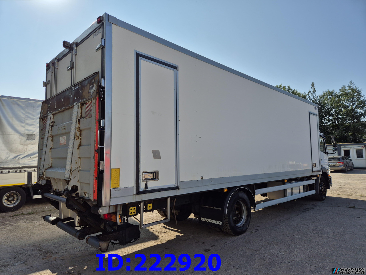 MERCEDES-BENZ Axor 1829  Manual + Tail lift - Φορτηγό ψυγείο: φωτογραφία 5 MERCEDES-BENZ Axor 1829  Manual + Tail lift - Φορτηγό ψυγείο: φωτογραφία 5