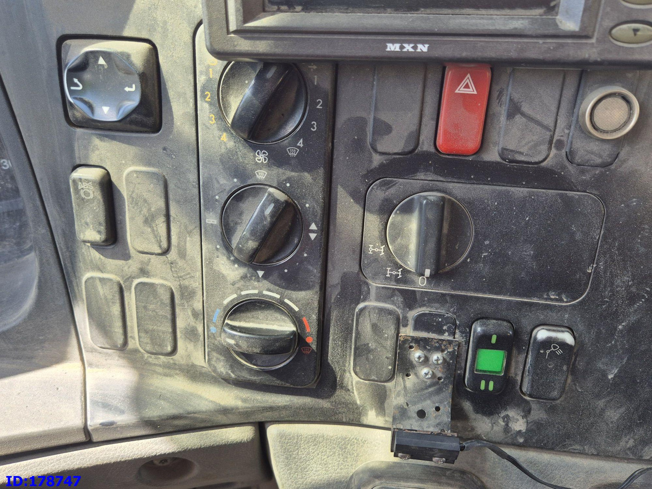 Αντλία σκυροδέματος MERCEDES-BENZ Axor 2633 6x4 Schwing 750: φωτογραφία 15 Αντλία σκυροδέματος MERCEDES-BENZ Axor 2633 6x4 Schwing 750: φωτογραφία 15