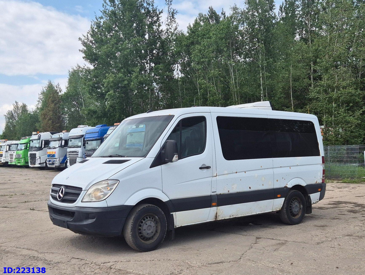 MERCEDES-BENZ Sprinter 213 - Euro5 - Πούλμαν: φωτογραφία 4 MERCEDES-BENZ Sprinter 213 - Euro5 - Πούλμαν: φωτογραφία 4
