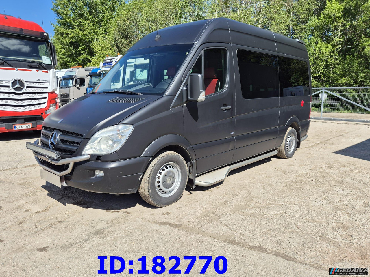 MERCEDES-BENZ Sprinter 319 VIP Euro5 - Πούλμαν: φωτογραφία 4 MERCEDES-BENZ Sprinter 319 VIP Euro5 - Πούλμαν: φωτογραφία 4