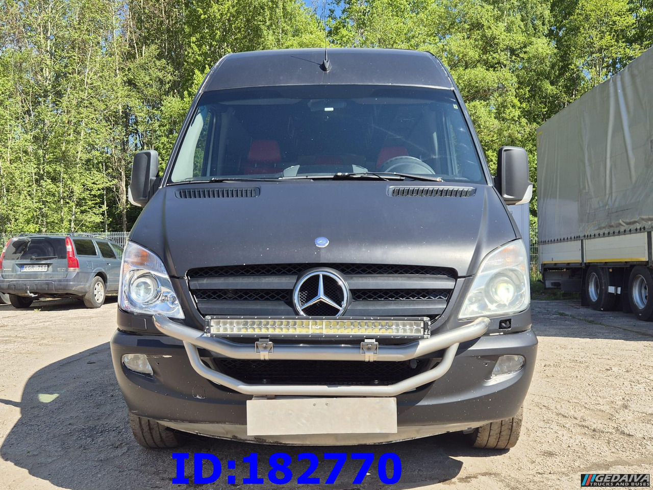 MERCEDES-BENZ Sprinter 319 VIP Euro5 - Πούλμαν: φωτογραφία 2 MERCEDES-BENZ Sprinter 319 VIP Euro5 - Πούλμαν: φωτογραφία 2