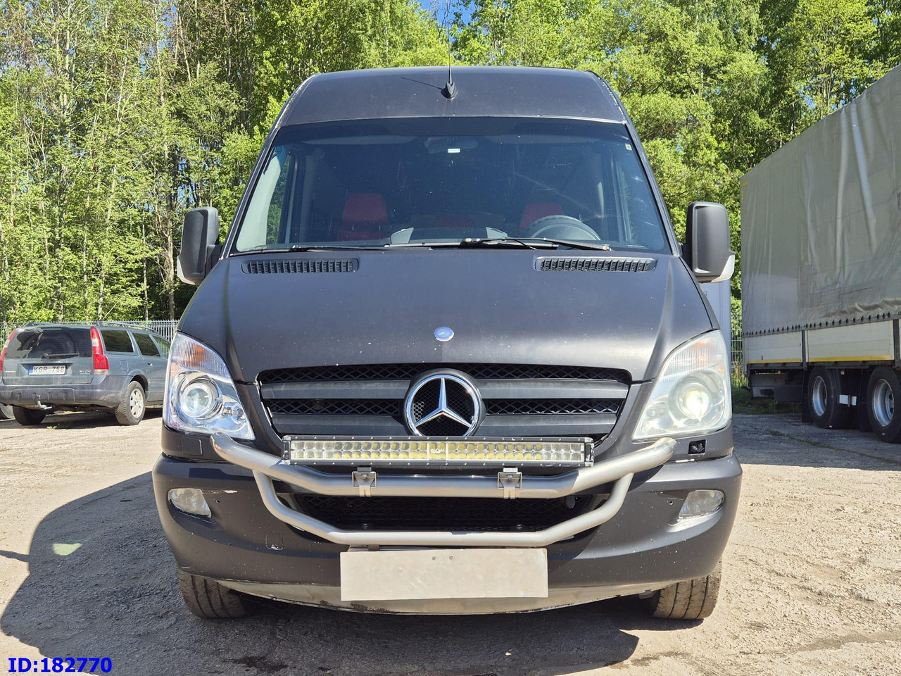 MERCEDES-BENZ Sprinter 319 VIP Euro5 - Πούλμαν: φωτογραφία 2 MERCEDES-BENZ Sprinter 319 VIP Euro5 - Πούλμαν: φωτογραφία 2