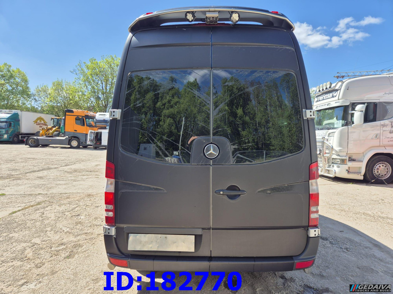 MERCEDES-BENZ Sprinter 319 VIP Euro5 - Πούλμαν: φωτογραφία 5 MERCEDES-BENZ Sprinter 319 VIP Euro5 - Πούλμαν: φωτογραφία 5