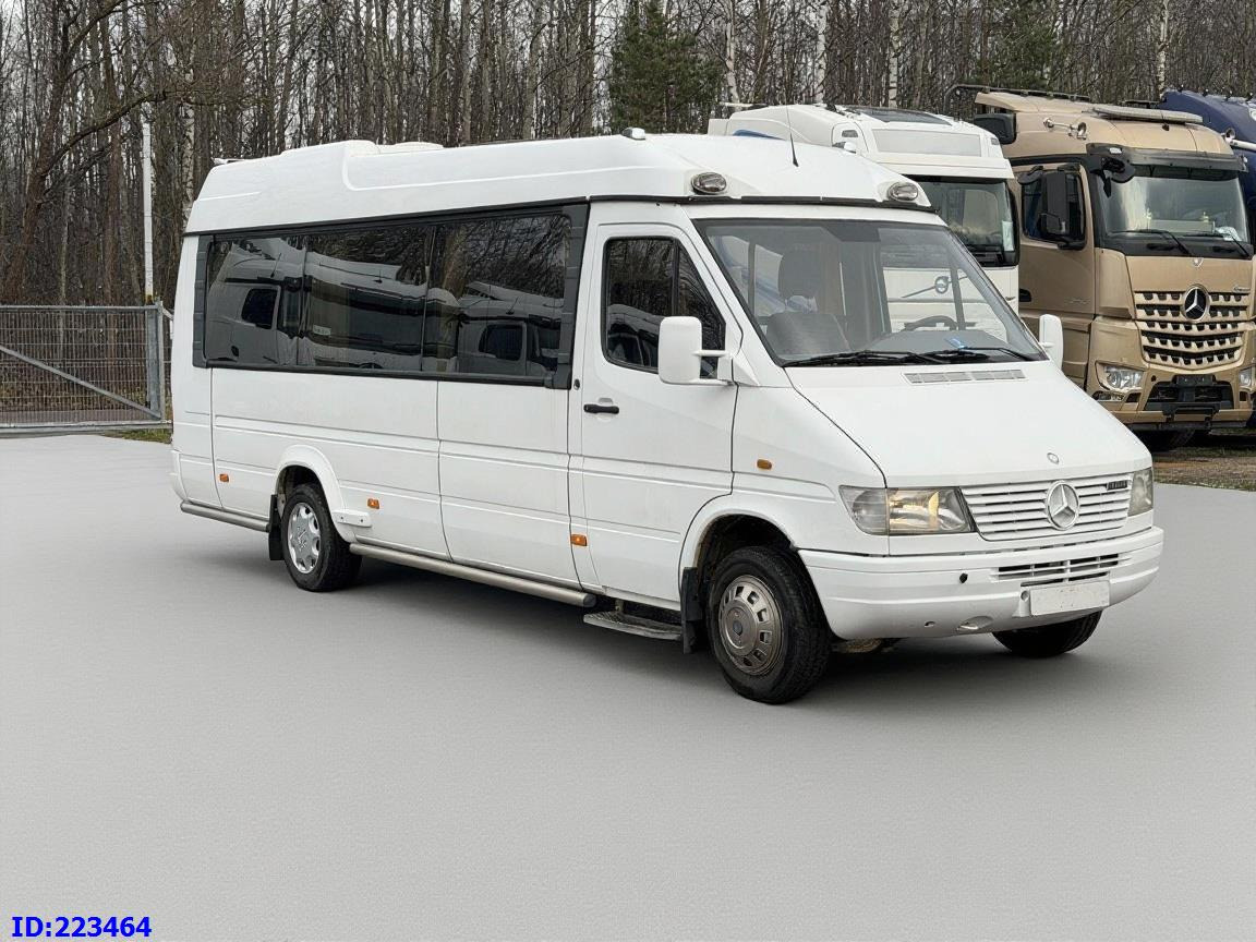 MERCEDES-BENZ Sprinter 412 VIP XXL 18-places - Πούλμαν: φωτογραφία 4 MERCEDES-BENZ Sprinter 412 VIP XXL 18-places - Πούλμαν: φωτογραφία 4