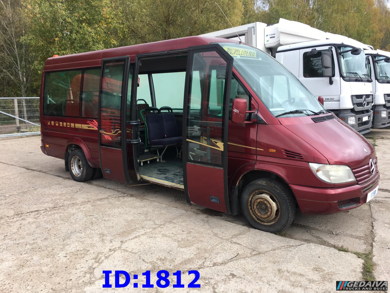 MERCEDES-BENZ Sprinter 413 - 17 Place - Μικρό λεωφορείο, Επιβατικό βαν: φωτογραφία 1 MERCEDES-BENZ Sprinter 413 - 17 Place - Μικρό λεωφορείο, Επιβατικό βαν: φωτογραφία 1