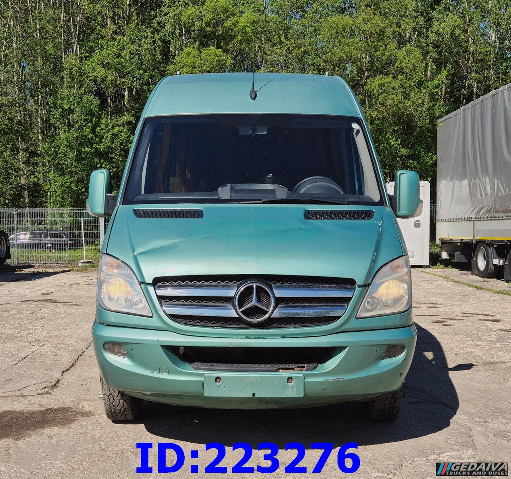 MERCEDES-BENZ Sprinter 516 - VIP - 23 Places - Πούλμαν: φωτογραφία 2 MERCEDES-BENZ Sprinter 516 - VIP - 23 Places - Πούλμαν: φωτογραφία 2