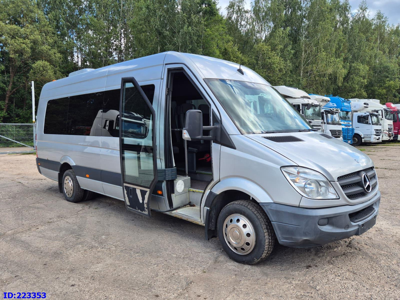 MERCEDES-BENZ Sprinter 518 - 23 Seater - Πούλμαν: φωτογραφία 4 MERCEDES-BENZ Sprinter 518 - 23 Seater - Πούλμαν: φωτογραφία 4