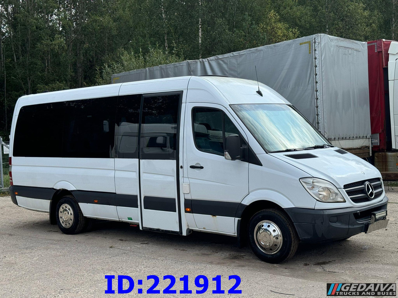 MERCEDES-BENZ Sprinter 518 VIP 17-Place - Πούλμαν: φωτογραφία 4 MERCEDES-BENZ Sprinter 518 VIP 17-Place - Πούλμαν: φωτογραφία 4