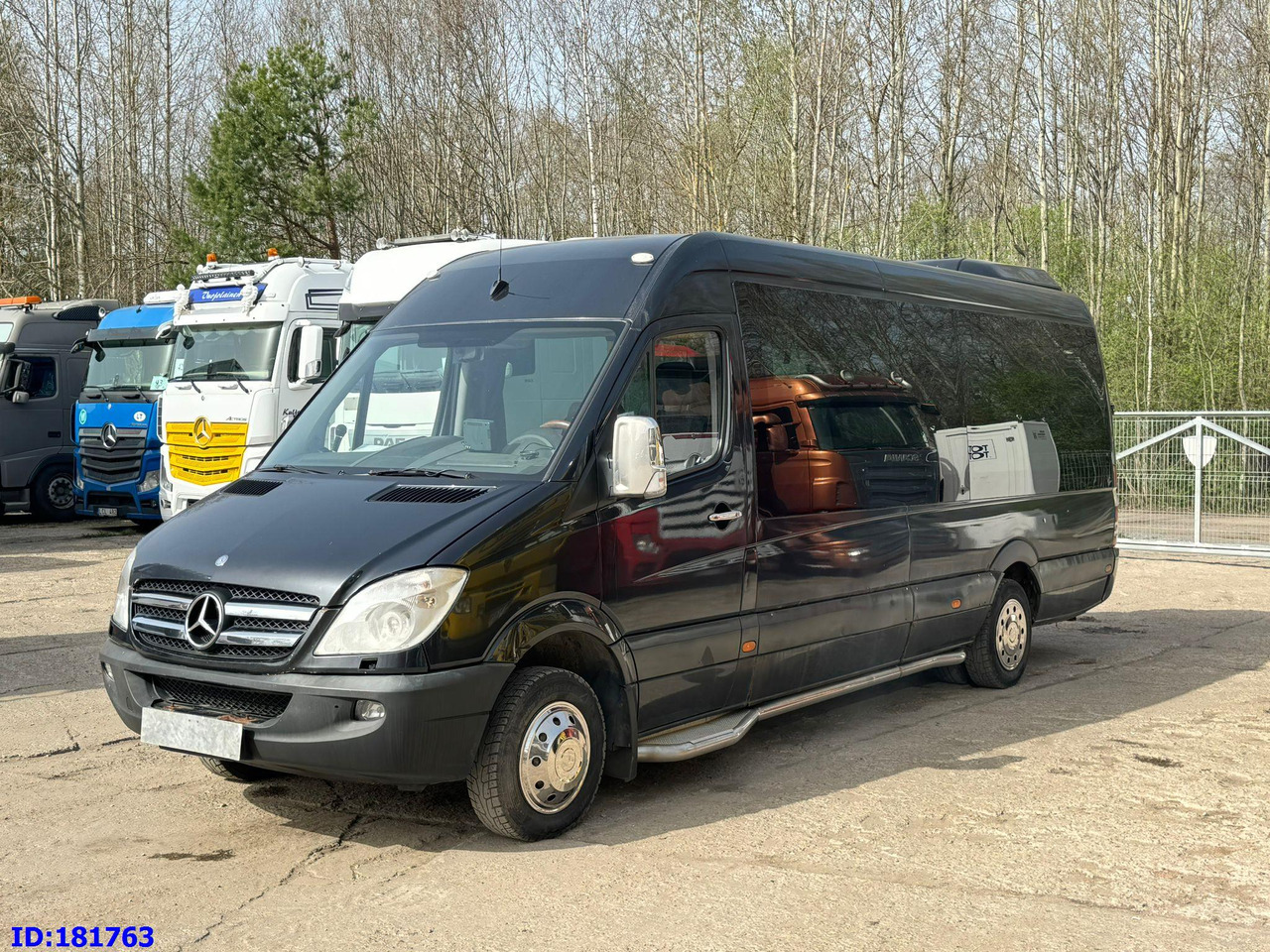 MERCEDES-BENZ Sprinter 518 - VIP - 17 Seater - Πούλμαν: φωτογραφία 1 MERCEDES-BENZ Sprinter 518 - VIP - 17 Seater - Πούλμαν: φωτογραφία 1