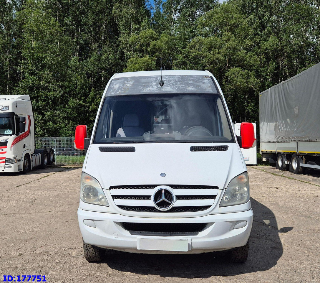 MERCEDES-BENZ Sprinter 518 - VIP - 17-seater - Πούλμαν: φωτογραφία 2 MERCEDES-BENZ Sprinter 518 - VIP - 17-seater - Πούλμαν: φωτογραφία 2