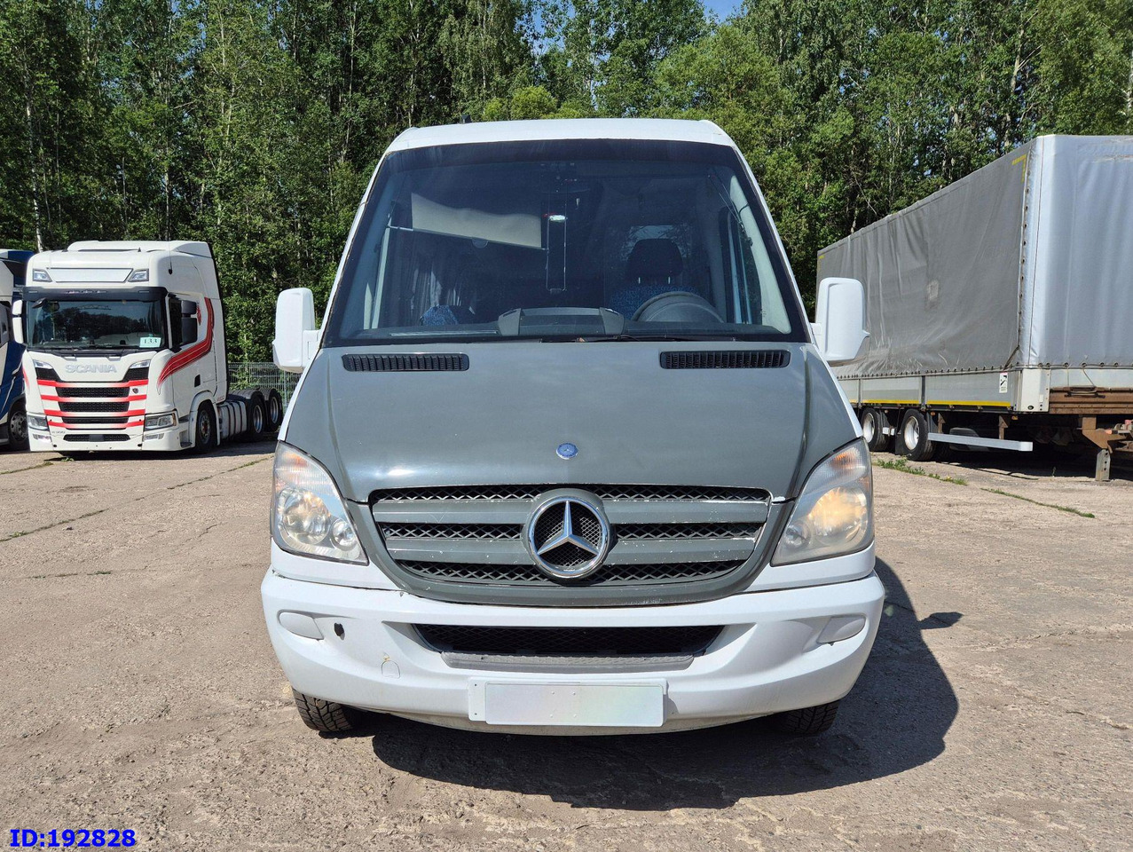 MERCEDES-BENZ Sprinter 519 - 17 place - Euro5 - Πούλμαν: φωτογραφία 2 MERCEDES-BENZ Sprinter 519 - 17 place - Euro5 - Πούλμαν: φωτογραφία 2