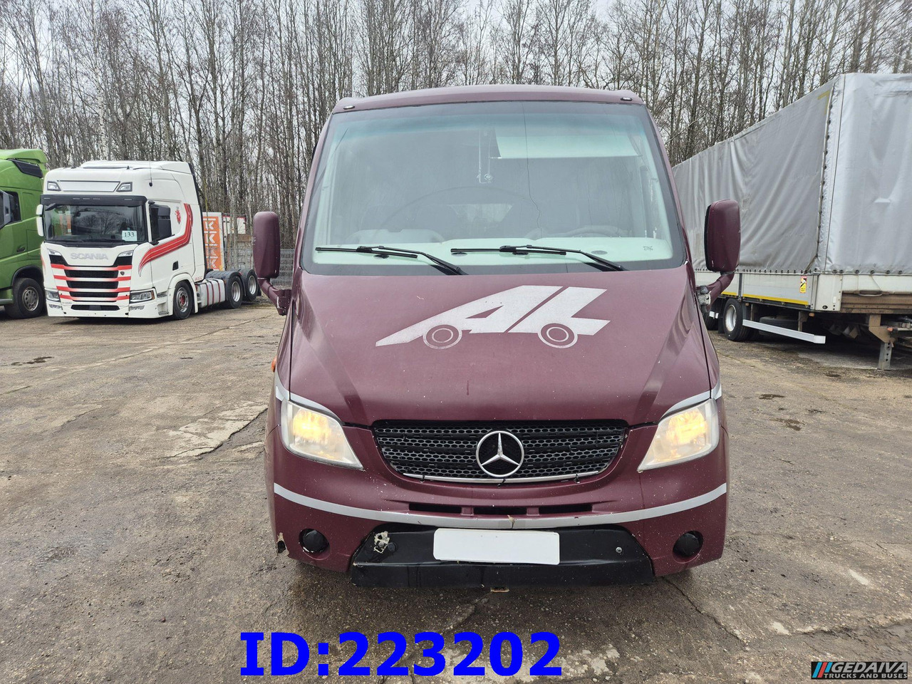 MERCEDES-BENZ Sunrider 818D Vario 33 - Seater - Πούλμαν: φωτογραφία 2 MERCEDES-BENZ Sunrider 818D Vario 33 - Seater - Πούλμαν: φωτογραφία 2