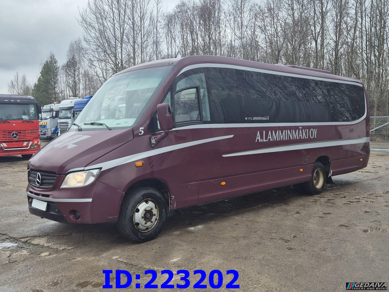 MERCEDES-BENZ Sunrider 818D Vario 33 - Seater - Πούλμαν: φωτογραφία 1 MERCEDES-BENZ Sunrider 818D Vario 33 - Seater - Πούλμαν: φωτογραφία 1