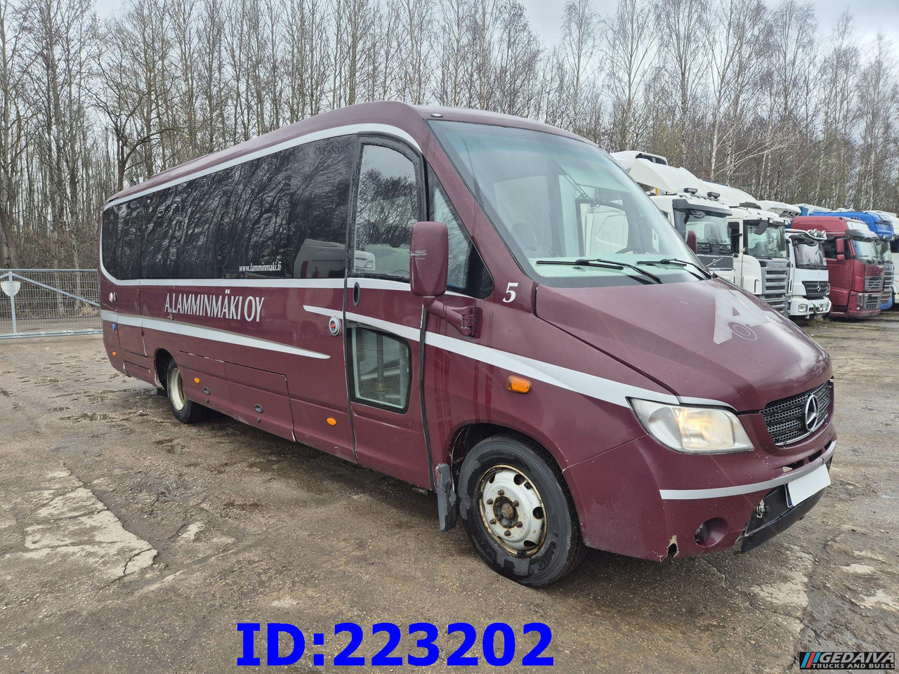 MERCEDES-BENZ Sunrider 818D Vario 33 - Seater - Πούλμαν: φωτογραφία 4 MERCEDES-BENZ Sunrider 818D Vario 33 - Seater - Πούλμαν: φωτογραφία 4
