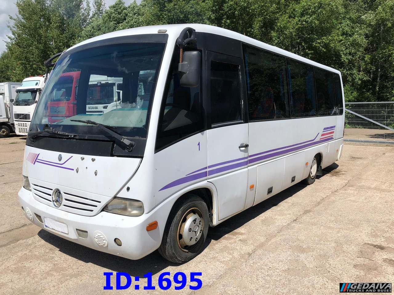 MERCEDES-BENZ Vario Medio 815 30-Seater - Πούλμαν: φωτογραφία 4 MERCEDES-BENZ Vario Medio 815 30-Seater - Πούλμαν: φωτογραφία 4