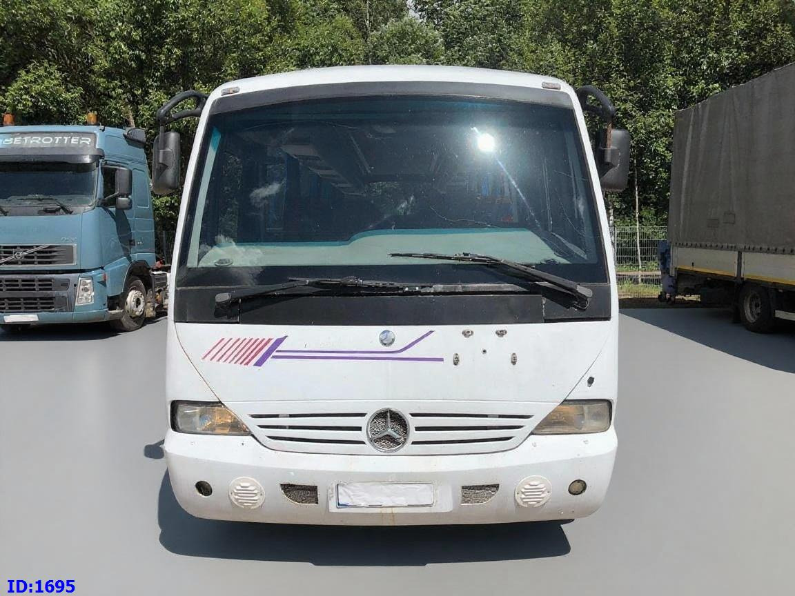 MERCEDES-BENZ Vario Medio 815 30-Seater - Μικρό λεωφορείο, Πούλμαν: φωτογραφία 2 MERCEDES-BENZ Vario Medio 815 30-Seater - Μικρό λεωφορείο, Πούλμαν: φωτογραφία 2