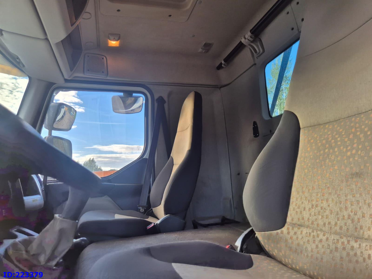 Φορτηγό με ανοιχτή καρότσα RENAULT Midlum 240.16  4x4  + HIAB 122 E-3 HIDUO: φωτογραφία 18 Φορτηγό με ανοιχτή καρότσα RENAULT Midlum 240.16  4x4  + HIAB 122 E-3 HIDUO: φωτογραφία 18