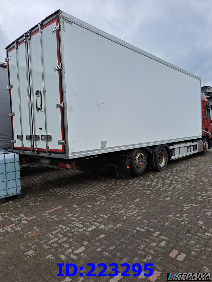 RENAULT T 6x2 Euro 6 Refrigerated + Carrier Supra - Φορτηγό ψυγείο: φωτογραφία 5 RENAULT T 6x2 Euro 6 Refrigerated + Carrier Supra - Φορτηγό ψυγείο: φωτογραφία 5
