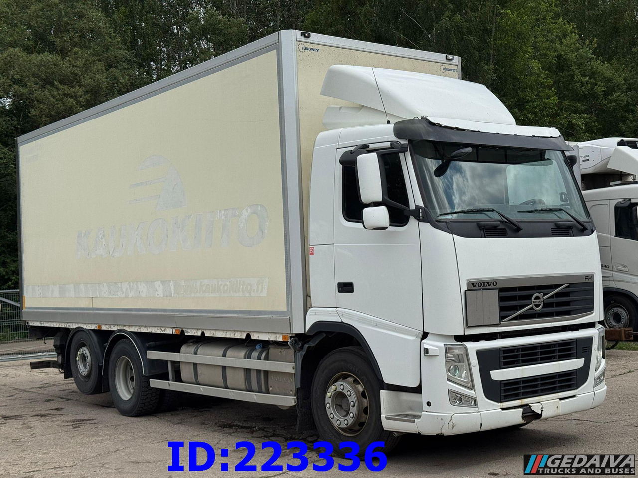 VOLVO FH13 460HP 6x2 OPEN SIDE BOX - Φορτηγό κόφα: φωτογραφία 4 VOLVO FH13 460HP 6x2 OPEN SIDE BOX - Φορτηγό κόφα: φωτογραφία 4