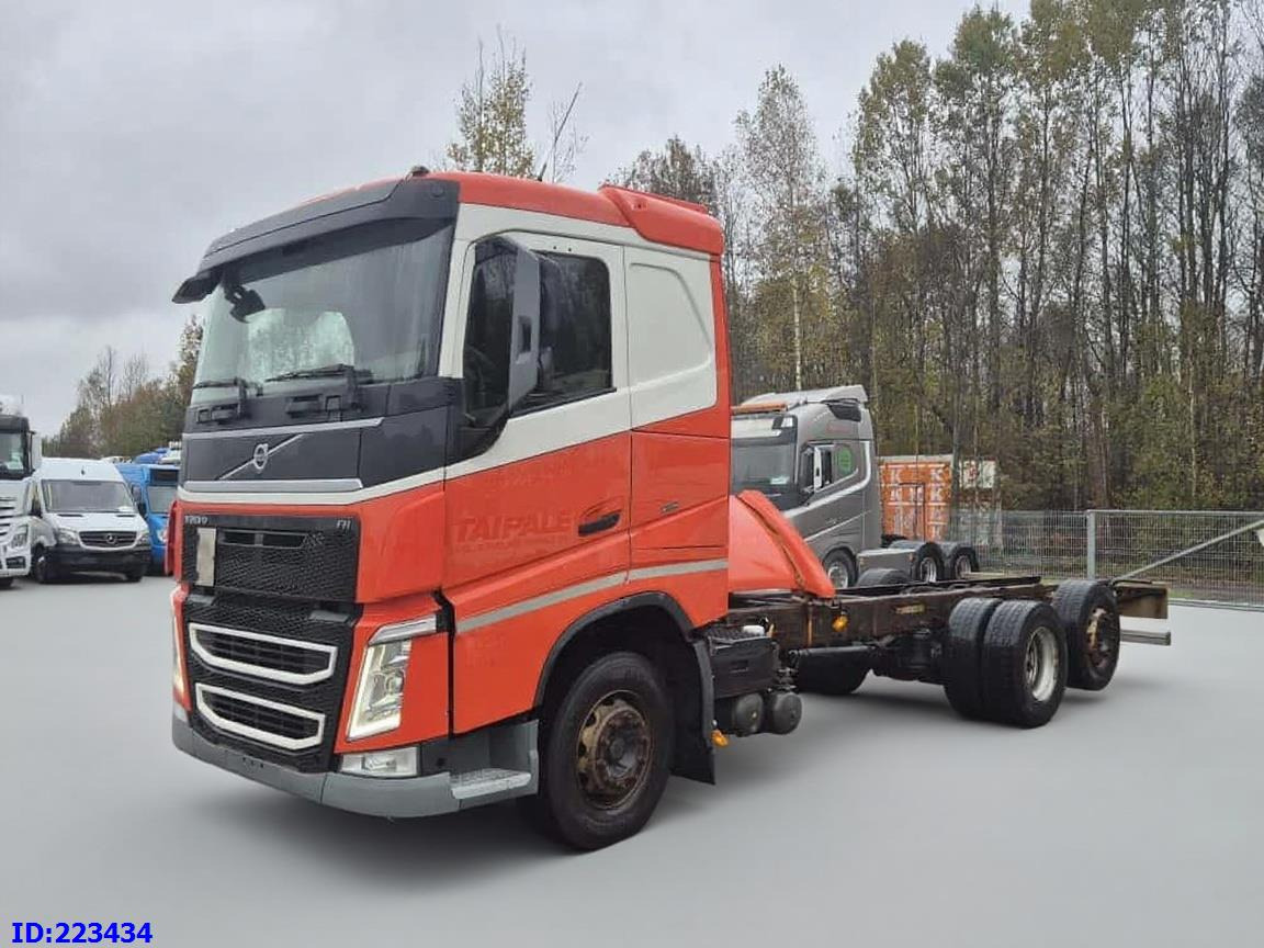 VOLVO FH13 500HP 6x2 - Φορτηγό σασί: φωτογραφία 1 VOLVO FH13 500HP 6x2 - Φορτηγό σασί: φωτογραφία 1