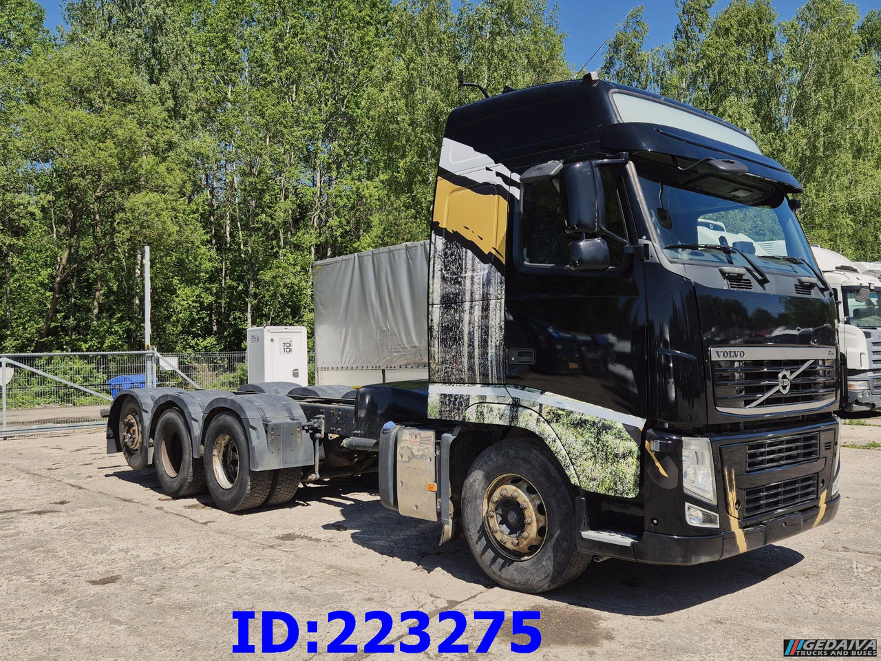 VOLVO FH13 540HP 8X4 (Steering axle) RETARDER - Φορτηγό σασί: φωτογραφία 4 VOLVO FH13 540HP 8X4 (Steering axle) RETARDER - Φορτηγό σασί: φωτογραφία 4