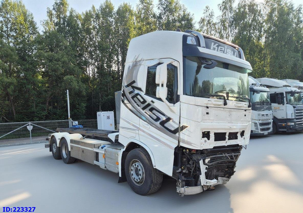 VOLVO FH13 550HP 6x2 ( Drivable condition ) - Φορτηγό σασί: φωτογραφία 4 VOLVO FH13 550HP 6x2 ( Drivable condition ) - Φορτηγό σασί: φωτογραφία 4