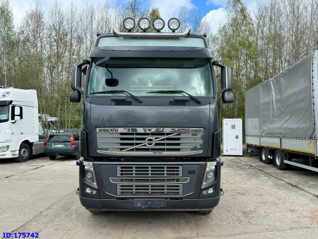 VOLVO FH16  660HP  8x4 - Τράκτορας: φωτογραφία 2 VOLVO FH16  660HP  8x4 - Τράκτορας: φωτογραφία 2