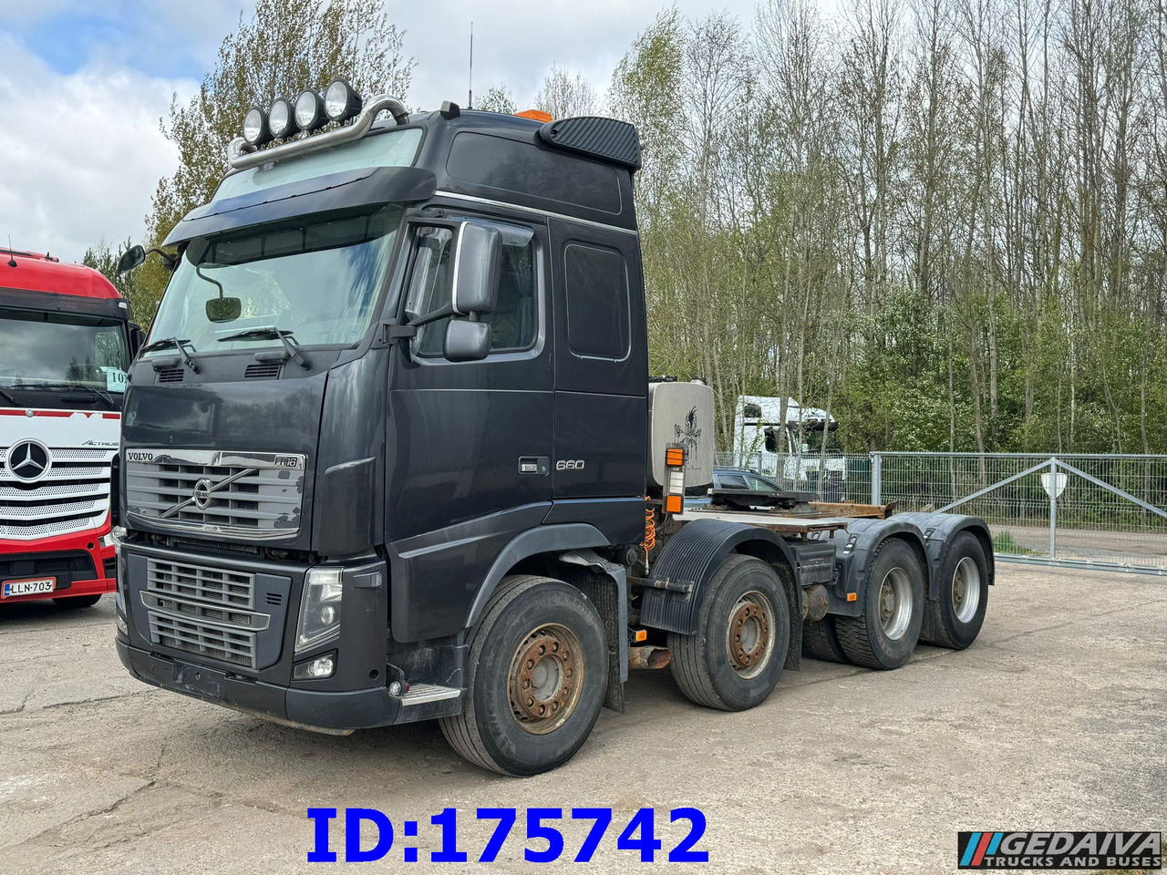 VOLVO FH16 660HP 8x4 - Τράκτορας: φωτογραφία 1 VOLVO FH16 660HP 8x4 - Τράκτορας: φωτογραφία 1