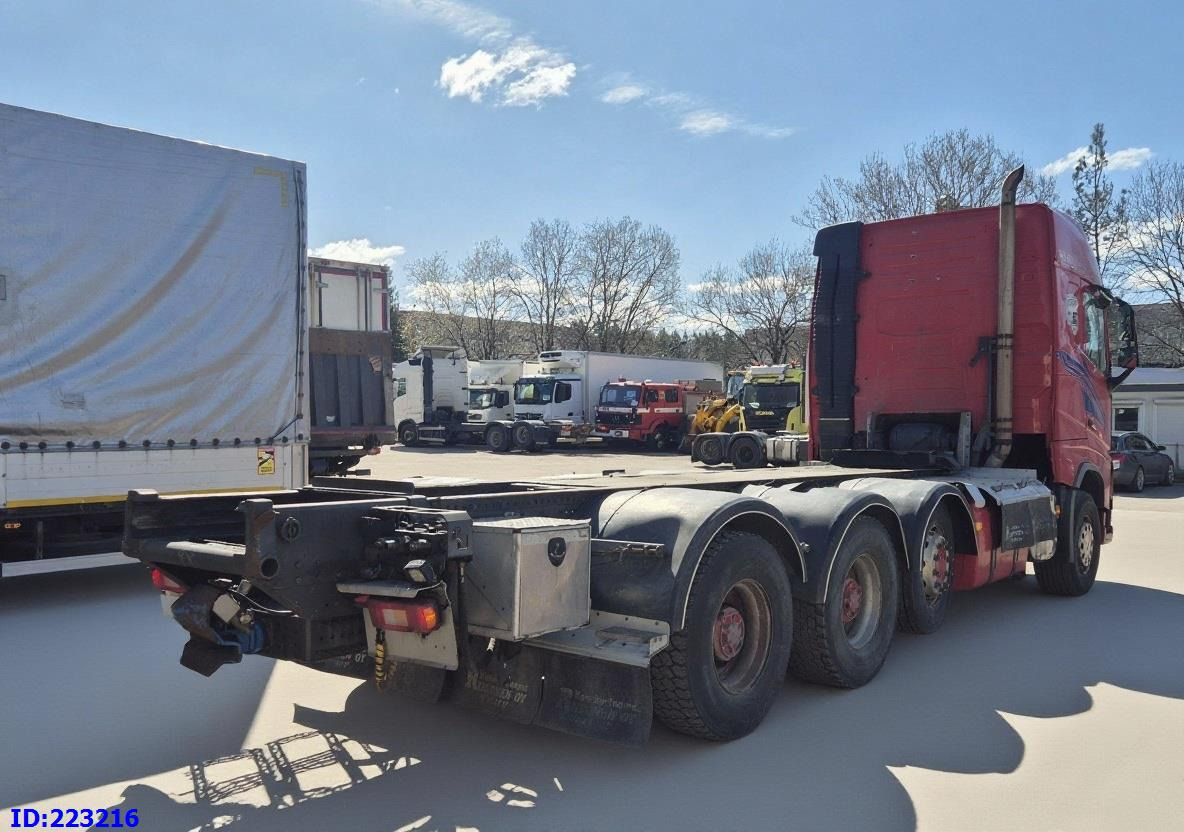 VOLVO FH16 700HP 8X4 Big axle - Φορτηγό σασί: φωτογραφία 5 VOLVO FH16 700HP 8X4 Big axle - Φορτηγό σασί: φωτογραφία 5