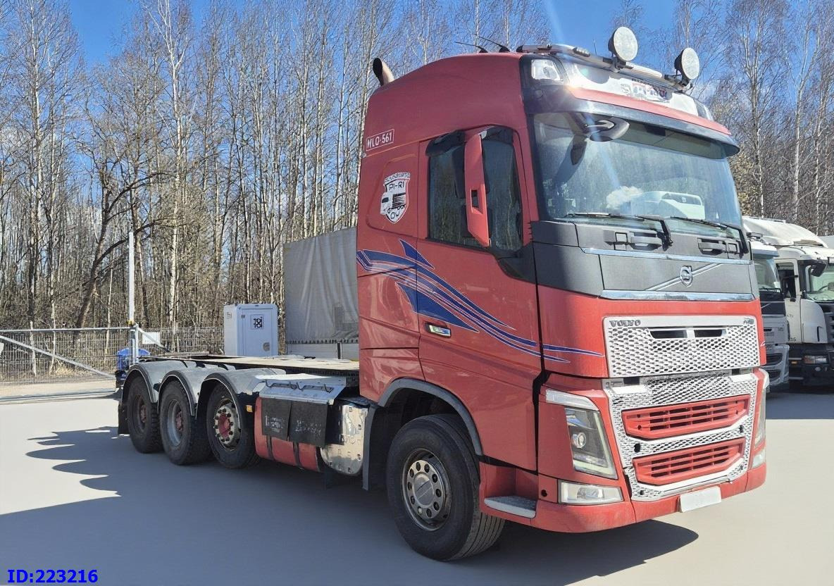 VOLVO FH16 700HP 8X4 Big axle - Φορτηγό σασί: φωτογραφία 4 VOLVO FH16 700HP 8X4 Big axle - Φορτηγό σασί: φωτογραφία 4