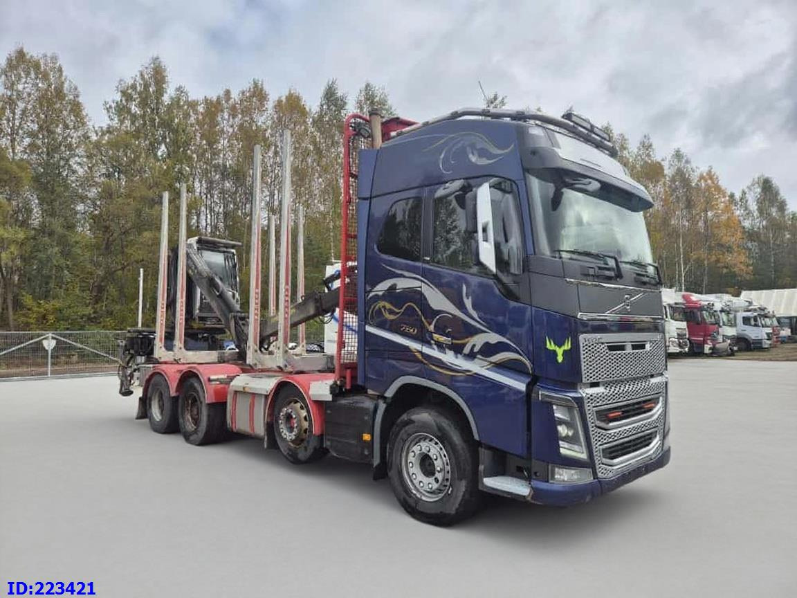 VOLVO FH16 750HP 8x4 + KESLA CRANE - Φορτηγό ξυλείας: φωτογραφία 4 VOLVO FH16 750HP 8x4 + KESLA CRANE - Φορτηγό ξυλείας: φωτογραφία 4