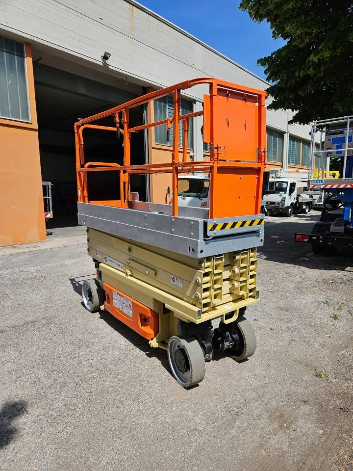 Ψαλιδωτό ανυψωτικό JLG 2630 ES: φωτογραφία 6 Ψαλιδωτό ανυψωτικό JLG 2630 ES: φωτογραφία 6