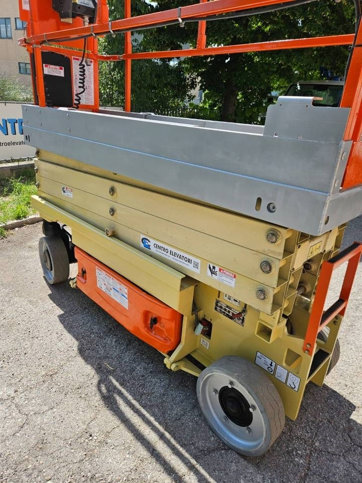 Ψαλιδωτό ανυψωτικό JLG 2630 ES: φωτογραφία 9 Ψαλιδωτό ανυψωτικό JLG 2630 ES: φωτογραφία 9