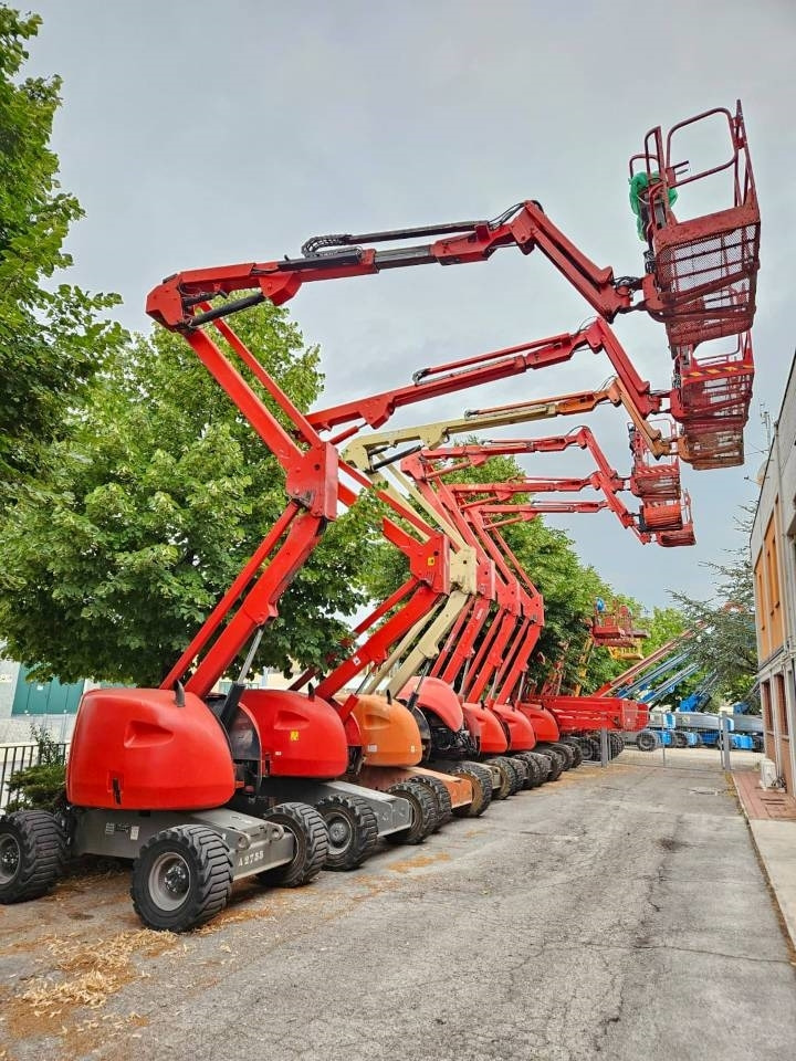 JLG 450 AJ - Καλαθοφόρο ανυψωτικό: φωτογραφία 1 JLG 450 AJ - Καλαθοφόρο ανυψωτικό: φωτογραφία 1
