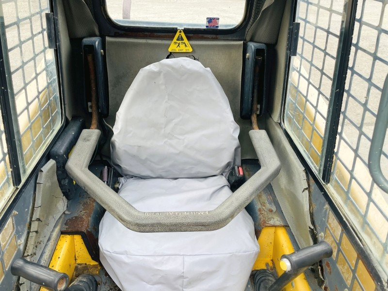 Gehl SL4240 (3746) - Φορτωτής πλάγιας ολίσθησης: φωτογραφία 5 Gehl SL4240 (3746) - Φορτωτής πλάγιας ολίσθησης: φωτογραφία 5