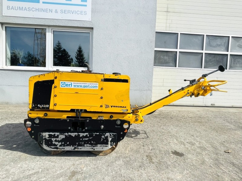 JCB Vibromax Duplex VMD 62 (1244) - Μικρος ασφαλτικός οδοστρωτήρας: φωτογραφία 2 JCB Vibromax Duplex VMD 62 (1244) - Μικρος ασφαλτικός οδοστρωτήρας: φωτογραφία 2