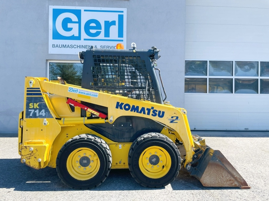 Komatsu SK714-5 (4065) - Φορτωτής πλάγιας ολίσθησης: φωτογραφία 2 Komatsu SK714-5 (4065) - Φορτωτής πλάγιας ολίσθησης: φωτογραφία 2