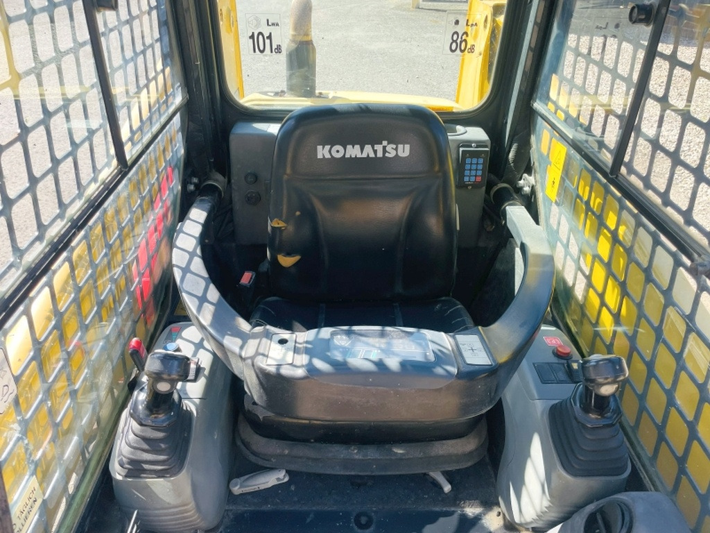 Komatsu SK714-5 (4066) - Φορτωτής πλάγιας ολίσθησης: φωτογραφία 5 Komatsu SK714-5 (4066) - Φορτωτής πλάγιας ολίσθησης: φωτογραφία 5