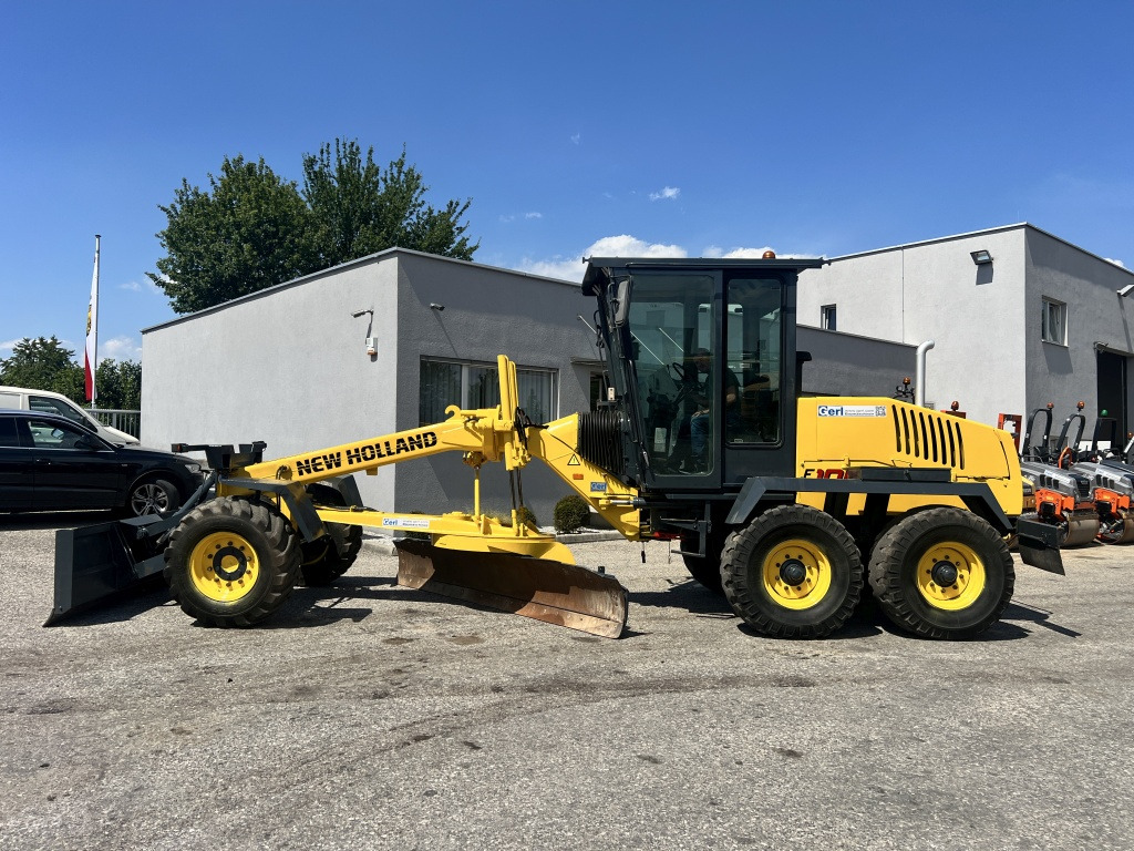 O&K – New Holland F 106 A (111601) - Γκρέιντερ: φωτογραφία 1 O&K – New Holland F 106 A (111601) - Γκρέιντερ: φωτογραφία 1