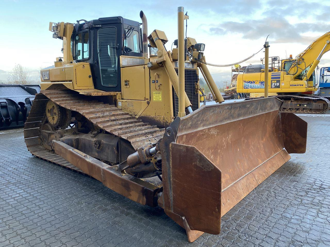Caterpillar D6T LGP - Μπουλντόζα: φωτογραφία 5 Caterpillar D6T LGP - Μπουλντόζα: φωτογραφία 5