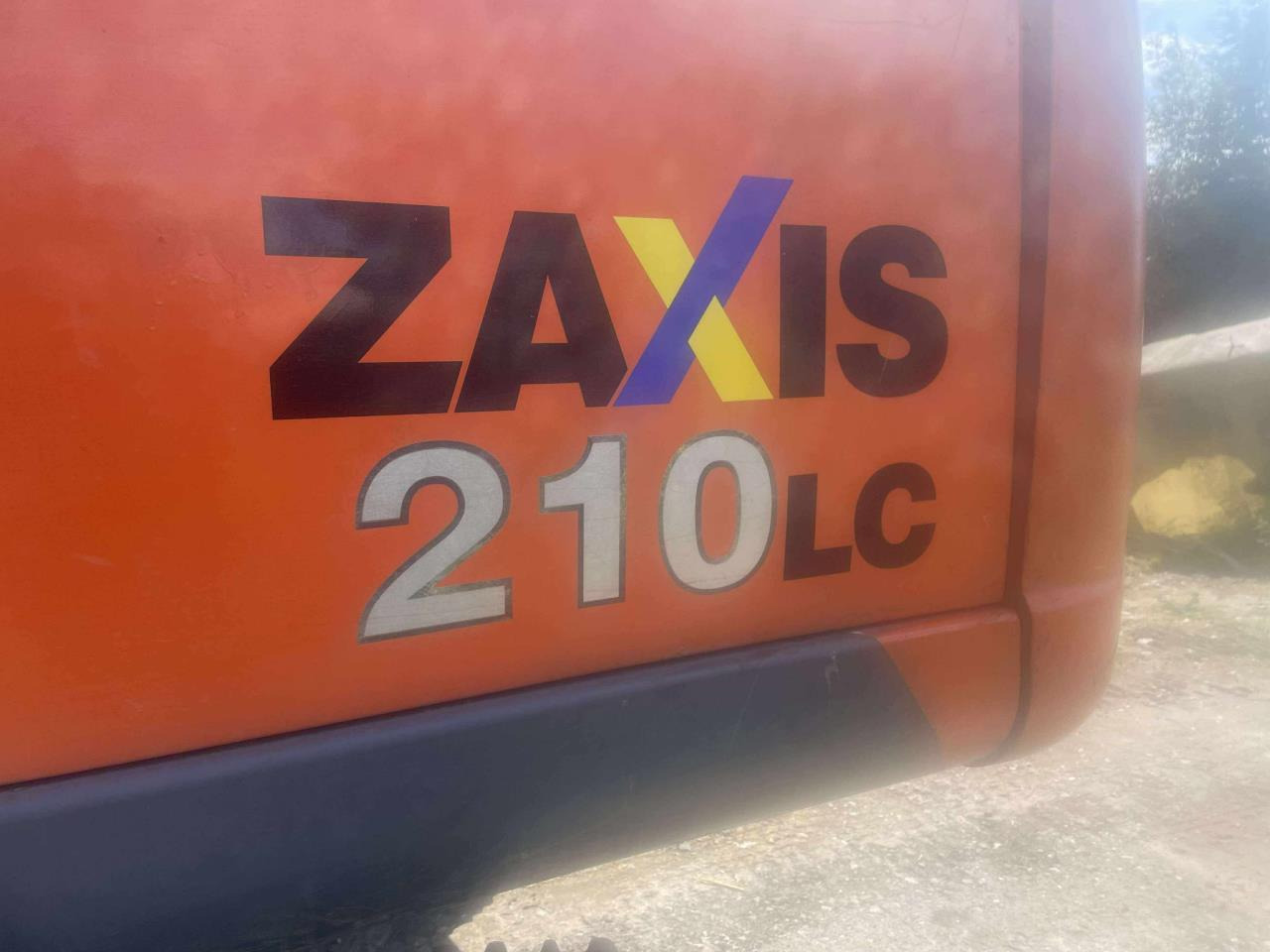 Hitachi ZX210LC-3 - Ερπυστριοφόρος εκσκαφέας: φωτογραφία 3 Hitachi ZX210LC-3 - Ερπυστριοφόρος εκσκαφέας: φωτογραφία 3