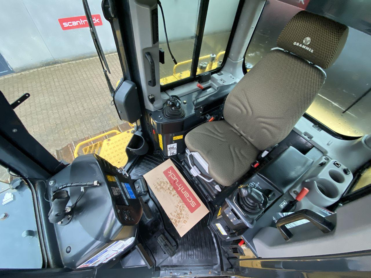 Komatsu D65PX-18 - Μπουλντόζα: φωτογραφία 3 Komatsu D65PX-18 - Μπουλντόζα: φωτογραφία 3